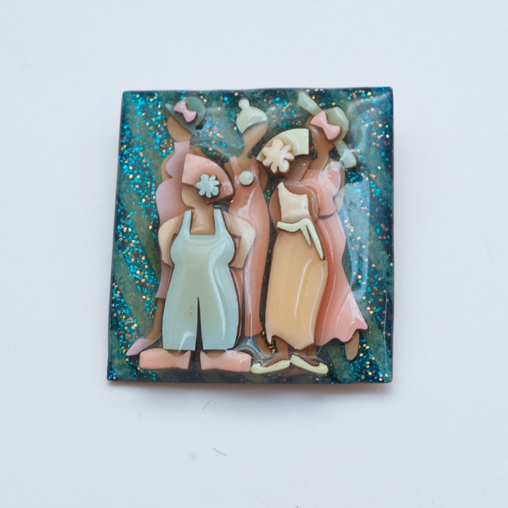 Woman Pin By Lucinda Vintage Square Brooch 5 Ladies Hats in Pastel Colors